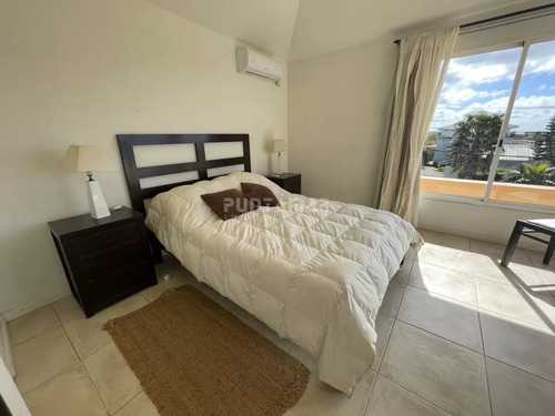 Venta Y Alquiler Casa 4 Dormitorios Con Vista Al Mar En Altos De Punta Piedra
