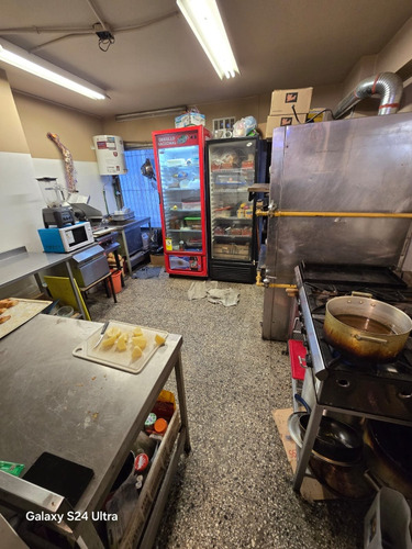 Venta Bar Nuevo A Metros Zona Céntrica Av.crovara