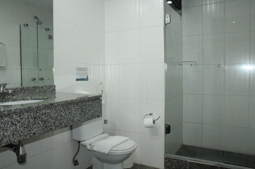 Flat À Venda, 36 M² Por R$ 185.000,00 - Centro - Curitiba/pr - Fl0001