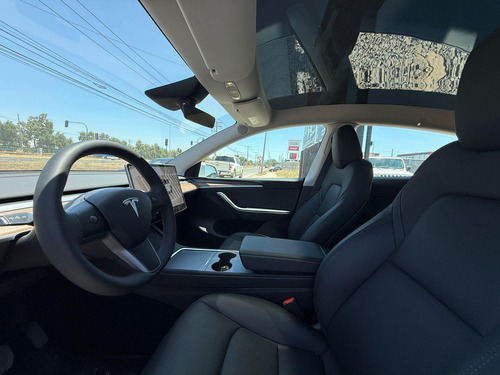 Tesla MODEL Y TESLA MODEL Y LONG RANGE