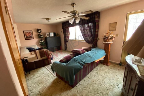 Casa En Venta En Querétaro ¡ Ideal Para Oficinas, Escuela O Cafeteria!