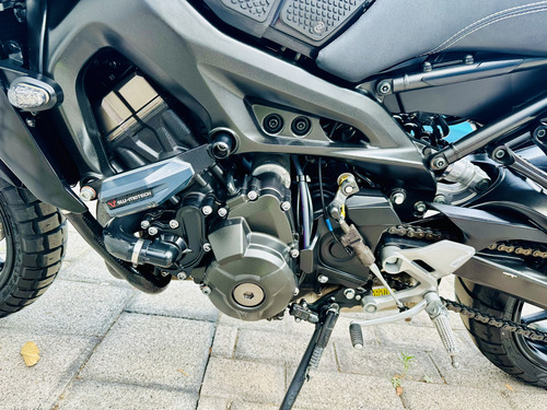 Yamaha Mt 09 Akrapovic Sliders