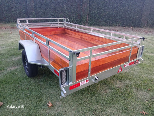 Carretinhas Reboque 1,40 X 2,50 Reforçada Pneu Novos