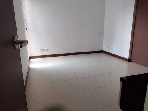 Imagen 9 de 9 de Se Arrienda Apartamento En Envigado, Loma Del Esmeraldal