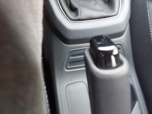 Volkswagen T-Cross 1.0 200 TSI TOTAL FLEX SENSE AUTOMÁTICO