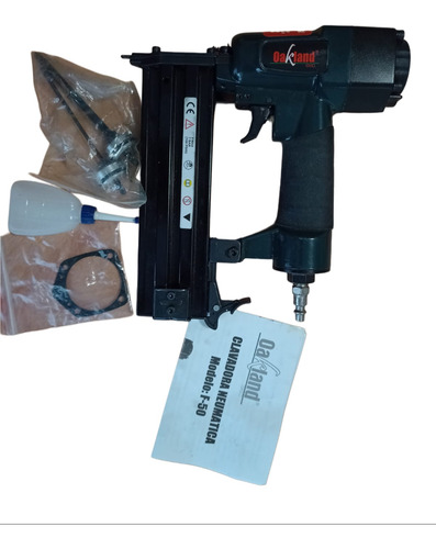 Clavadora Neumática Modelo F50