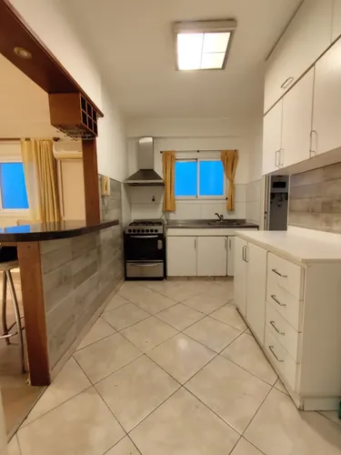 Hermoso, Amplio Y Luminoso 3 Ambientes