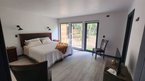 Venta De Casa En Condominio Con 4 Dorm. En Pucón