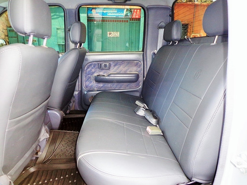 Imagen 9 de 11 de Toyota Hilux 2002 2.7 4x4 Sincrónico