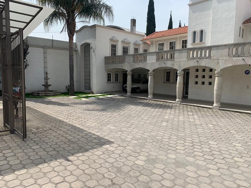 Renta De Edificio Completo Para Oficina Sobre Tollocan.