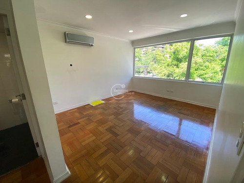 Local Comercial En Arriendo En Vitacura