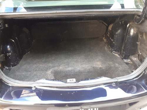 Imagen 13 de 14 de Renault Clio 1.2 Tric Authentique 2006