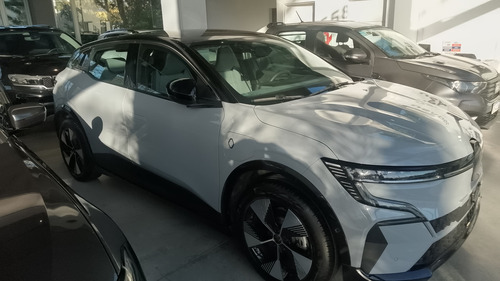 Renault Megane E-Tech 0.0 100% Electric