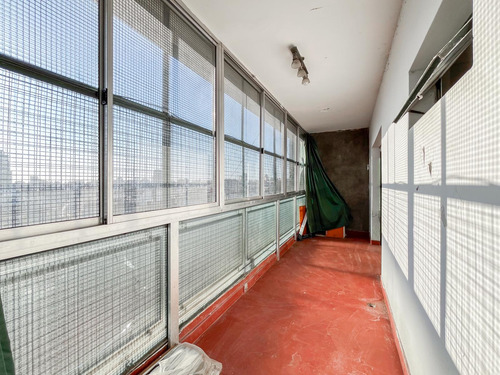 Venta - 4 Amb Con Dependencia Y Doble Balcón - Apto Crédito - Balvanera
