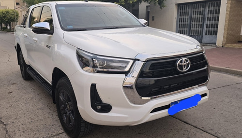 Toyota Hilux Pick-up 2.8 Cd Srv 177cv 4x4