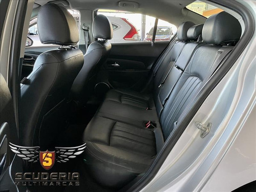 Imagem 10 de 11 de Chevrolet Cruze 1.8 Lt 16v