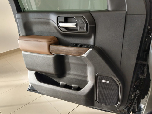 Chevrolet Cheyenne 6.2 2500 Doble Cab High Country 4x4 At