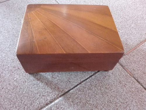 Antigua Caja Musical A Cilindro