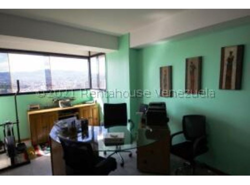 Imagen 3 de 16 de #22-12074 Bello Y Amplio Penthouse En El Marques