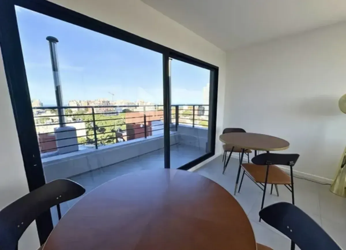 Alquiler En Punta Carretas  Apartamento Totalmente Equipado Con Terraza Y Amenities · Foto 4