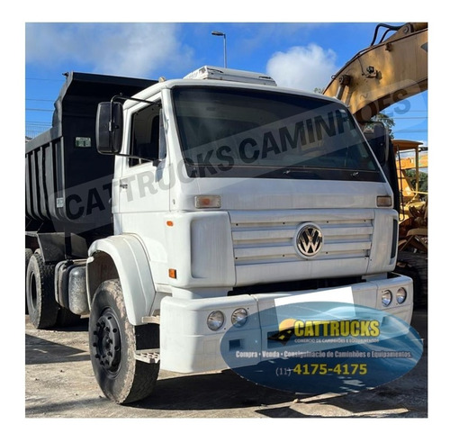 Imagem 2 de 15 de Volkswagen 24220 Basculante