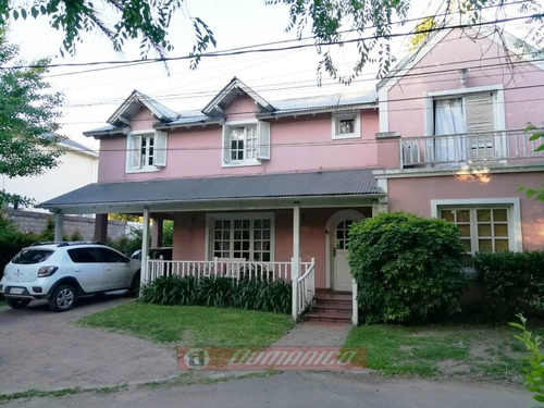 Casa En Venta En El Jagüel (ituzaingó)