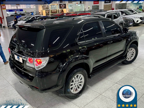 Toyota Hilux SW4 3.0 Srv 7l 4x4 Aut. 5p