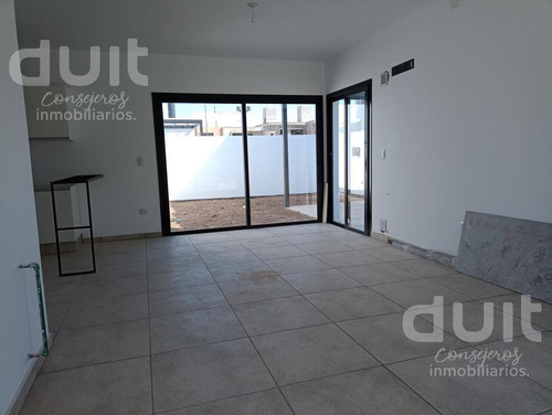 Duplex 2 Dorm En Una Sola Planta! - En La Calle Principal De San Ignacio!