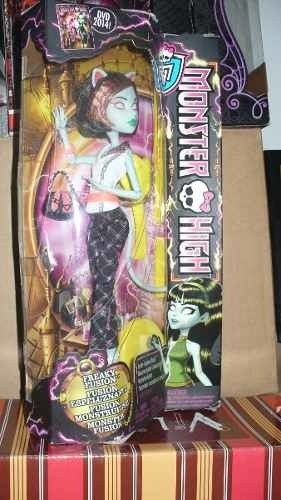 Monster High Scarah Screams Freaky fusion CBX24