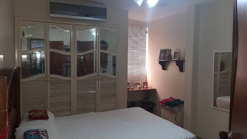 Imagen 11 de 14 de Casa Venta Av. Dr Paul Moreno Maracaibo 2533