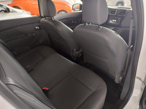 Renault Sandero 1.6 16V 4P SCE FLEX STEPWAY ICONIC X-TRONIC AUTOMÁTICO CVT