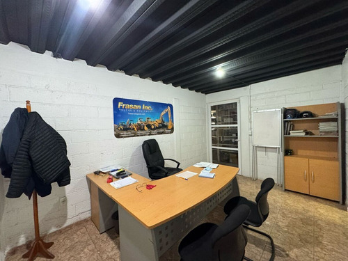 Bodega En Venta, Bosques De Xhala, 425 M2
