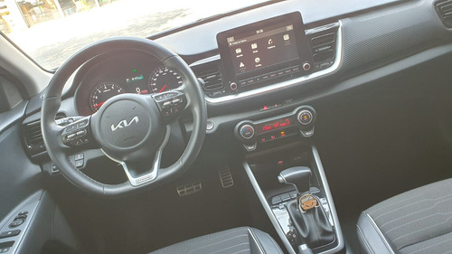 Kia Stonic 1.0 Tgdi Aut. (Mhev) 4P Híbrido