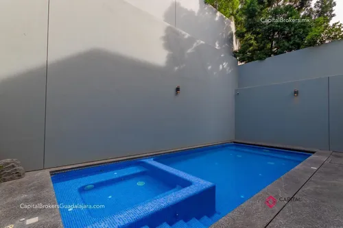 Casa De Lujo Con Alberca En Venta Zona Andares