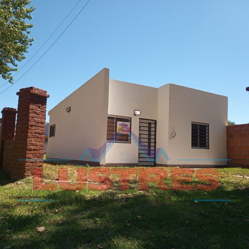 Casa A Estrenar 3 Ambientes Con Patio, En Santa Teresita Partido De La Costa.