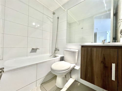 Departamento En Arriendo En Estación Central / Toro Mazotte
