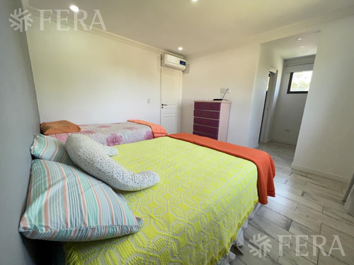 Imagen 24 de 26 de Venta Casa 4 Ambientes Con Galería Con Parrilla Y Fondo Libre Con Piscina En La Candida (30702)
