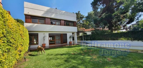 Excelente Casa De 3 Dormitorios En Venta En La Florida. Gran Jardín, Piscina Y Vista Parcial Río.