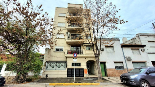 Venta Departamento Dos Ambientes Con Balcon Al Frente