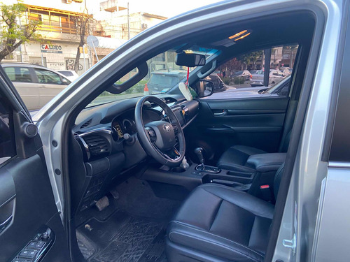 Toyota Hilux 2.8 Cd Srx 177cv 4x2 At