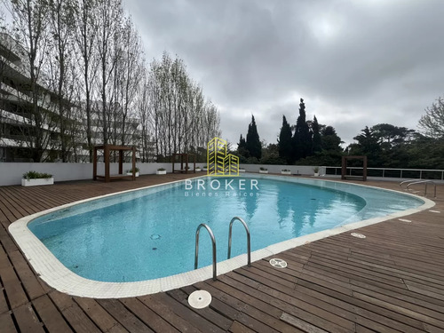 Oportunidad Apartamento En Venta Primera Linea De La Mansa 2 Dormitorios Isabel Pinares Punta Del Este Con Parrillero Y Garaje
