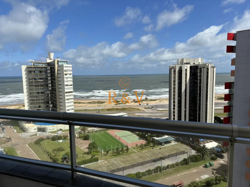 Alquiler: Av. Chiverta Divina Vista Al Mar Piso Alto