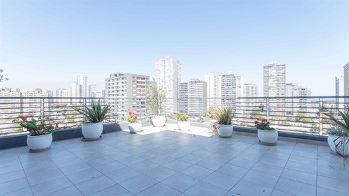 Departamento En Venta De 2 Dorm+2 Baños En Estación Cent
