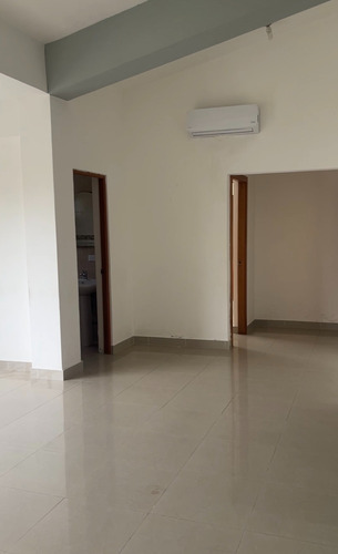 Apartamento Con Linea Blanca En Alquiler En Gazcue