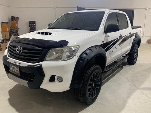 Imagen 4 de 17 de Hilux Dx- 4x4- 2013- 175.000km - Equipada