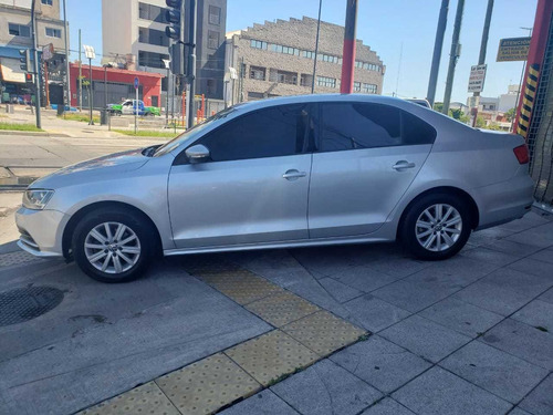 Volkswagen Vento 2.0 Advance 115cv 2015