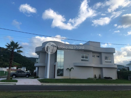 Imagem 2 de 14 de Linda Casa Esquina No Caledônia Em Camboriú 3 Suítes - Casa A Venda No Bairro Santa Regina - Camboriú, Sc - Cb482casacaledoniaandrea2