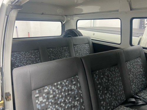 Volkswagen Kombi 1.4 Standard Total Flex 3p