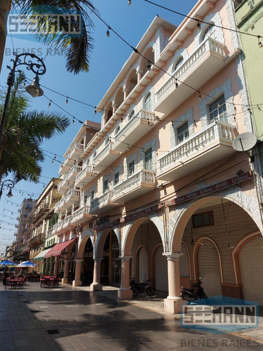 Imagen 1 de 30 de Edificio Comercial, Hotel, En El Centro De Veracruz
