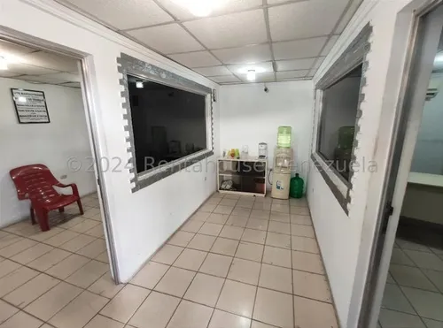 Lisbeth Delgado Vende Estación De Servicio En Plena Av. Libertador En Barquisimeto Cod.25-3485 Excelente Oportunidad De Inversión